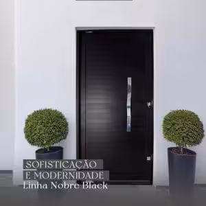 Porta de giro Nobre Black - Lambri com puxador curvo
