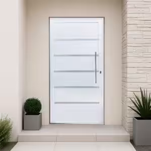 Porta de giro L25 - Lambri com friso e puxador